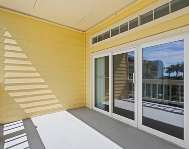 7820 Seawall Boulevard - Photo Thumbnail 29