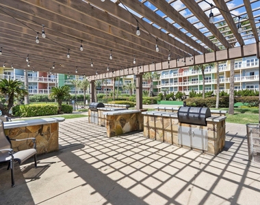 7820 Seawall Boulevard - Photo Thumbnail 45