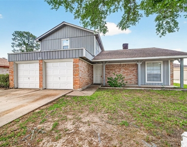 403 Mistywood Drive - Photo Thumbnail 2