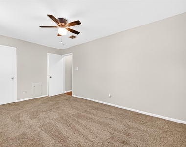 403 Mistywood Drive - Photo Thumbnail 20