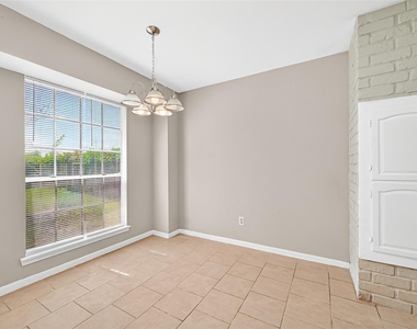 403 Mistywood Drive - Photo Thumbnail 14