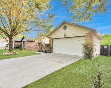 1611 Bob White Street - Photo Thumbnail 27