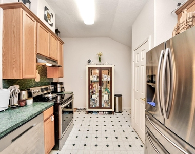 1611 Bob White Street - Photo Thumbnail 6