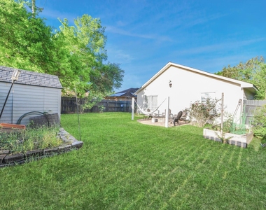 1611 Bob White Street - Photo Thumbnail 22