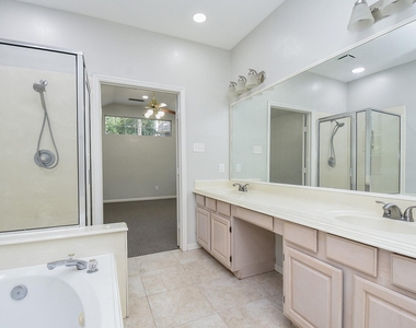 202 W Sterling Pond Circle - Photo Thumbnail 20