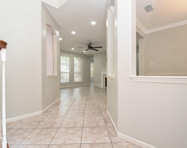 202 W Sterling Pond Circle - Photo Thumbnail 10
