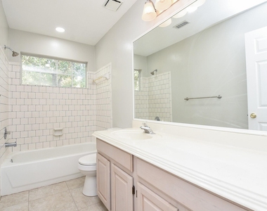 202 W Sterling Pond Circle - Photo Thumbnail 12