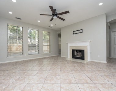 202 W Sterling Pond Circle - Photo Thumbnail 7