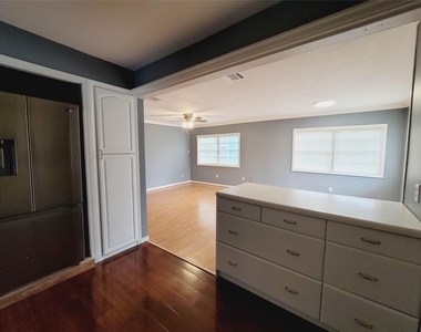 7535 Thurow Street - Photo Thumbnail 18