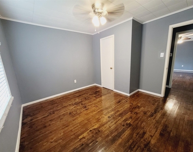 7535 Thurow Street - Photo Thumbnail 9