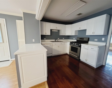 7535 Thurow Street - Photo Thumbnail 15