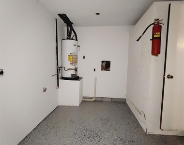 7535 Thurow Street - Photo Thumbnail 3