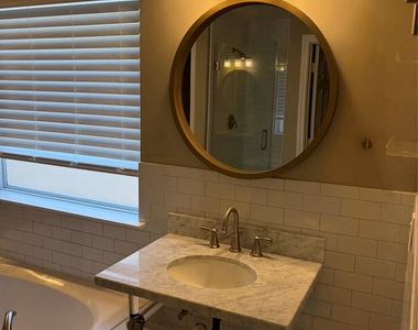 15939 Cottage Ivy Circle - Photo Thumbnail 16