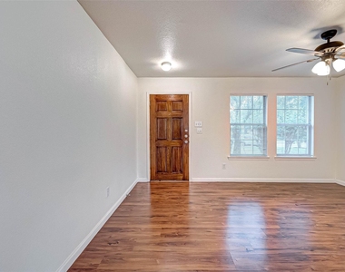 7910 Raven Creek Lane - Photo Thumbnail 5