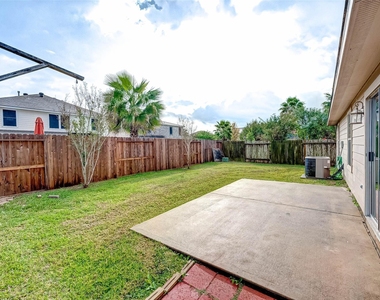 7910 Raven Creek Lane - Photo Thumbnail 34