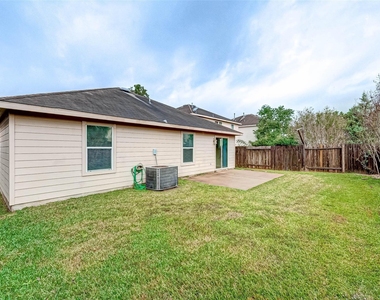 7910 Raven Creek Lane - Photo Thumbnail 32