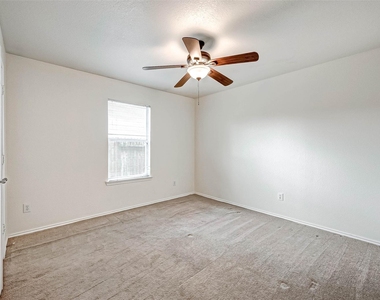 7910 Raven Creek Lane - Photo Thumbnail 23
