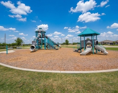 7715 Smooth Valley Court - Photo Thumbnail 46