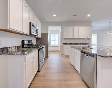 7715 Smooth Valley Court - Photo Thumbnail 10