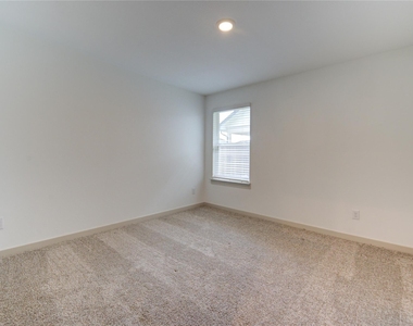 7715 Smooth Valley Court - Photo Thumbnail 20