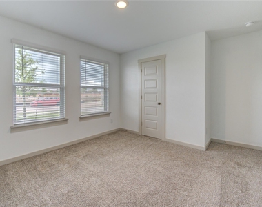 7715 Smooth Valley Court - Photo Thumbnail 3