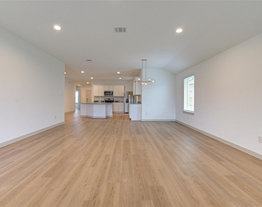 7715 Smooth Valley Court - Photo Thumbnail 39
