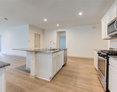 7715 Smooth Valley Court - Photo Thumbnail 16