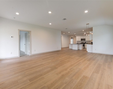 7715 Smooth Valley Court - Photo Thumbnail 27