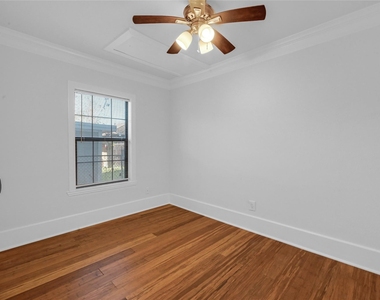 1633 Fourcade Street - Photo Thumbnail 4