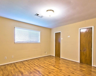 8234 Misty Vale Lane - Photo Thumbnail 8