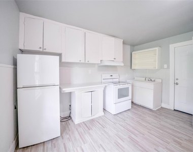 5101 Crane St Street - Photo Thumbnail 1