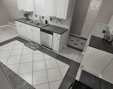 310 Gentilly Drive - Photo Thumbnail 3
