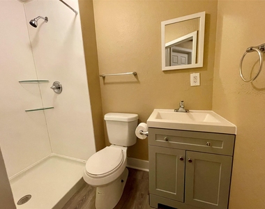 1814 Avenue M 1/2 - Photo Thumbnail 11