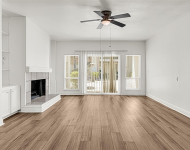 2022 Lakewood Court - Photo Thumbnail 7