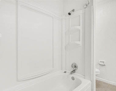 2022 Lakewood Court - Photo Thumbnail 24