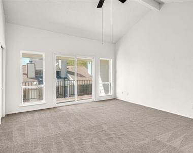 2022 Lakewood Court - Photo Thumbnail 21