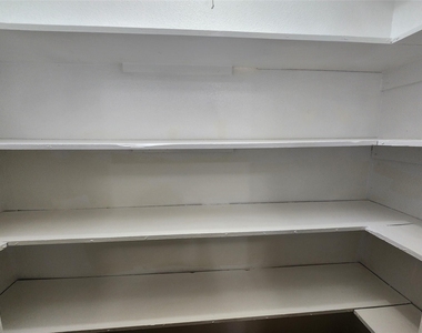 4034 Belle Park Drive - Photo Thumbnail 7