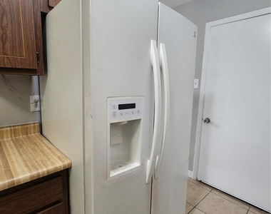 4034 Belle Park Drive - Photo Thumbnail 6