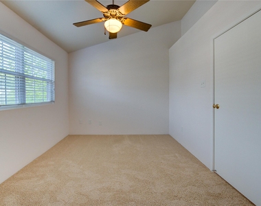 2002 Gentryside Drive - Photo Thumbnail 21