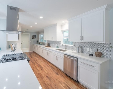 10058 Larston Street - Photo Thumbnail 9
