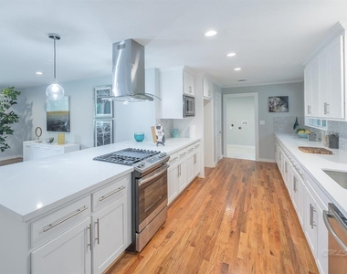 10058 Larston Street - Photo Thumbnail 8