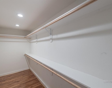 10058 Larston Street - Photo Thumbnail 14