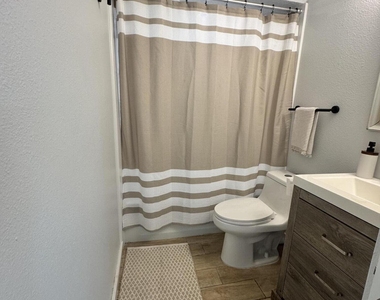 449 Del Monte Rd Road - Photo Thumbnail 8