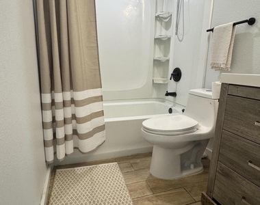 449 Del Monte Rd Road - Photo Thumbnail 9
