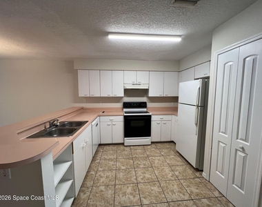 2990 S Fiske Boulevard S - Photo Thumbnail 3