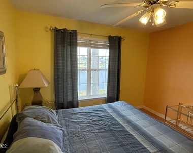 1425 Malibu Circle Ne - Photo Thumbnail 36