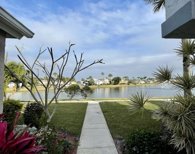 1425 Malibu Circle Ne - Photo Thumbnail 47