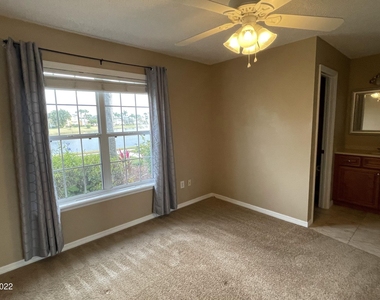 1425 Malibu Circle Ne - Photo Thumbnail 19