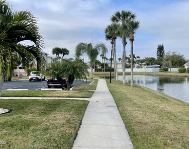 1425 Malibu Circle Ne - Photo Thumbnail 57