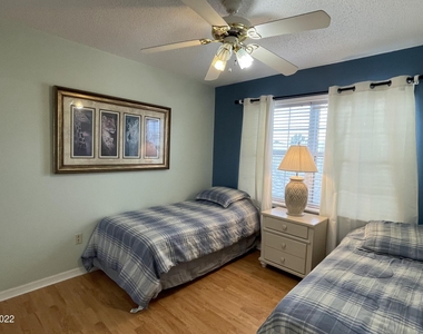1425 Malibu Circle Ne - Photo Thumbnail 40